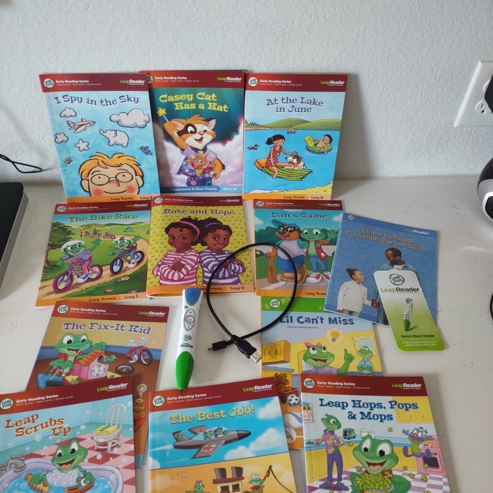 LeapReader Interactive Book Set - Multicolor